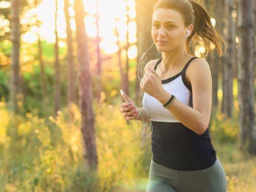 Jak uniknąć stresu cieplnego podczas biegania